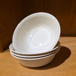 Corelle Brand By Corning.  - Cereal, Soup, Salad Bowls.  Set Of Four (4)